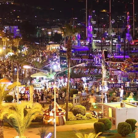 Lejlighed Earthquake S-a-f-e! 24h Open! All Included And Beautiful Private Only 100 Meters To Cleopatra Beach 14 With Umbrellas, Own Fast And Stable Wifi, Barbecue, Balcony, Smart Tv, Table Games, Rent A Car, Travel Agency, Real Estate, No Additional Alanya